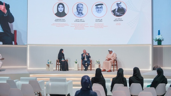 كتاب مائة أغنية وأغنية حين تمنح الموسيقى عمرا أطول للقصيدة كتاب مائة أغنية وأغنية حين تمنح الموسيقى عمرا أطول للقصيدة