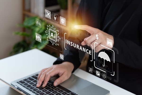 بوليسي بازار أسعار تأمين السفر في الإمارات تحافظ على استقرارها رغم التطورات الإقليمية