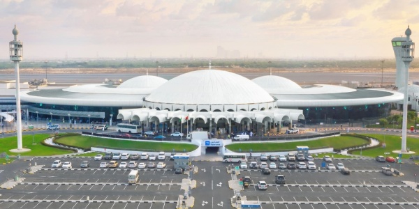 مطار الشارقة يستعرض مشروع توسعته وحلوله الرقمية في سوق السفر العربي 2026 مطار الشارقة يستعرض مشروع توسعته وحلوله الرقمية في سوق السفر العربي 2026