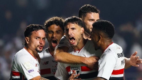 فوز ساو باولو وسانتوس وفاسكو دا جاما في الدوري البرازيلي فوز ساو باولو وسانتوس وفاسكو دا جاما في الدوري البرازيلي