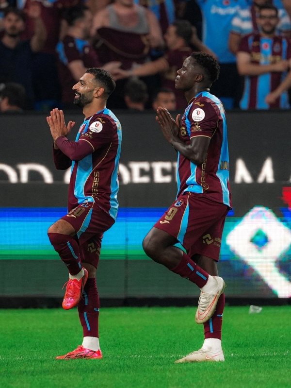 محمد صلاح يثير موجة غضب بين جماهير ليفربول محمد صلاح يثير موجة غضب بين جماهير ليفربول