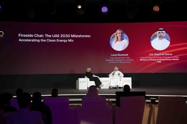 شريف العلماء الإمارات تمضي بنهج متوازن لبناء منظومة طاقة أكثر نظافة وذكاء