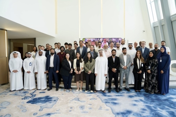 جمارك دبي تستعرض مبادراتها لتمكين مجتمع الأعمال فـي منتدى التواصل التنفيذي جمارك دبي تستعرض مبادراتها لتمكين مجتمع الأعمال فـي منتدى التواصل التنفيذي