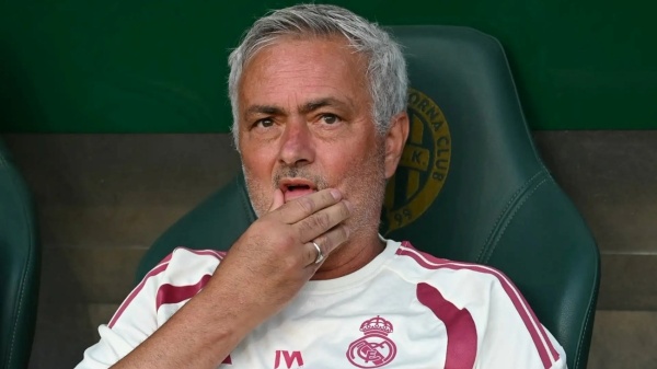 الريال في ورطة