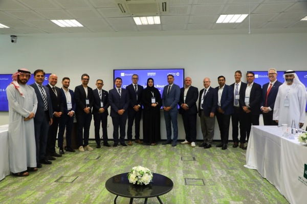 أبوظبي للإدارة و سيمنز للطاقة تبحثان تعزيز التحول الرقمي المدعوم بالذكاء الاصطناعي