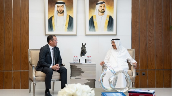 تعاون ثقافي بين مكتبة محمد بن راشد وكازاخستان
