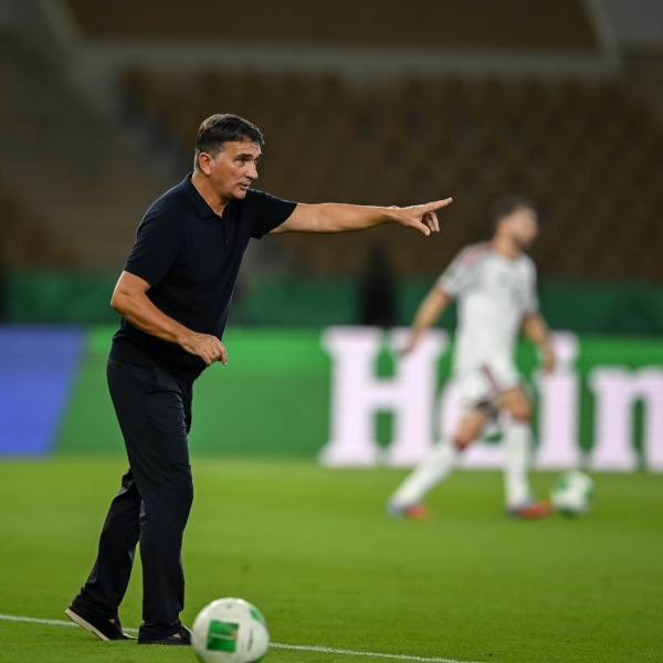 مع الأبيض زلاتكو يبصم على الانطلاقة الأفضل في مسيرته التدريبية مع الأبيض زلاتكو يبصم على الانطلاقة الأفضل في مسيرته التدريبية