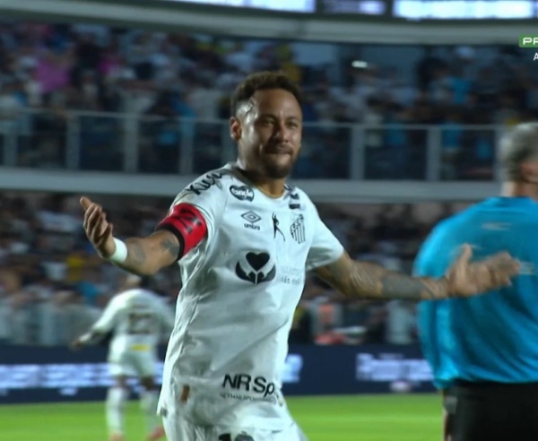 نيمار يشعل الصراع على لقب الدوري البرازيلي