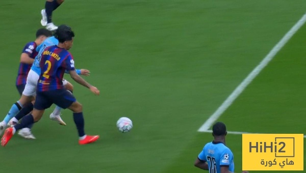 لغز لقطة كوبارسي وموسى في دوري الأبطال هل حرم فينورد من ضربة جزاء