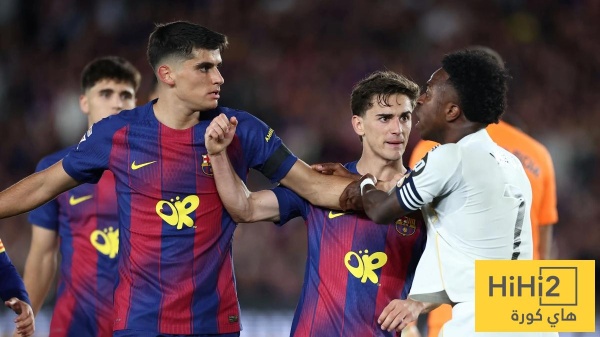 ريال مدريد وبرشلونة كرة قدم من عالمين مختلفين