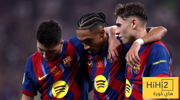 مصممه يشجع ريال مدريد ويشبه البيجاما سخرية من قميص برشلونة الجديد مصممه يشجع ريال مدريد ويشبه البيجاما سخرية من قميص برشلونة الجديد