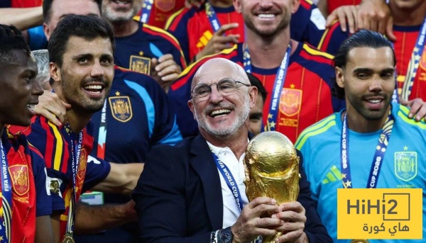 صدق او لا تصدق المدرب البطل والفائز بكاس العالم يتحصل على أضعف راتب بين المدربين صدق او لا تصدق المدرب البطل والفائز بكاس العالم يتحصل على أضعف راتب بين المدربين