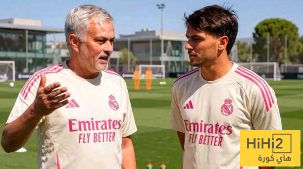 دياز يكشف عن ثلاث رسائل من مورينيو إلى لاعبي ريال مدريد دياز يكشف عن ثلاث رسائل من مورينيو إلى لاعبي ريال مدريد