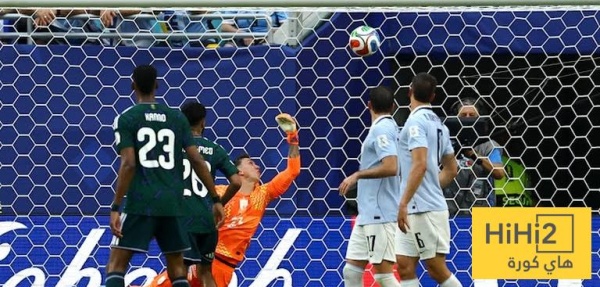 العمري يفتتح التسجيل للمنتخب السعودي ضد اوروغواي العمري يفتتح التسجيل للمنتخب السعودي ضد اوروغواي