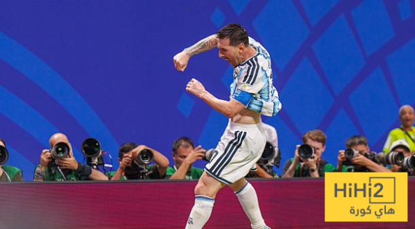 ميسي يكشف عن سبب بكائه بعد الفوز على مصر ميسي يكشف عن سبب بكائه بعد الفوز على مصر