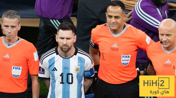 ماذا قالت الصحف الإنجليزية بعد تعيين الفيفا للحكم المفضل لميسي أمام إنجلترا ماذا قالت الصحف الإنجليزية بعد تعيين الفيفا للحكم المفضل لميسي أمام إنجلترا