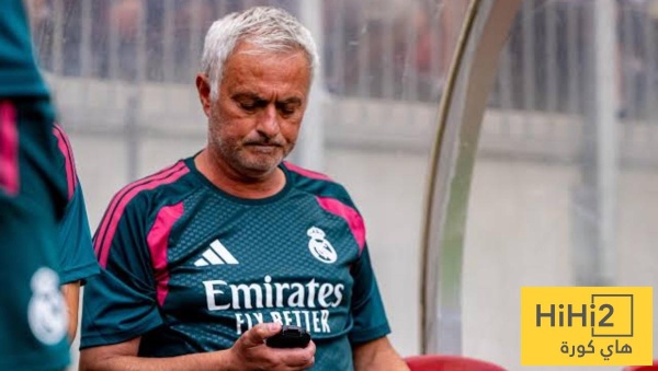 ما هي غرفة الملابس التي وجدتها عند وصولك مورينيو يرد