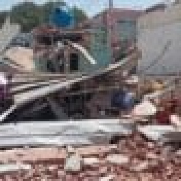 مسيرات الدعم السريع تهاجم مواقع مدنية عسكرية في الأبيض والجيش يتصدى مسيرات الدعم السريع تهاجم مواقع مدنية عسكرية في الأبيض والجيش يتصدى