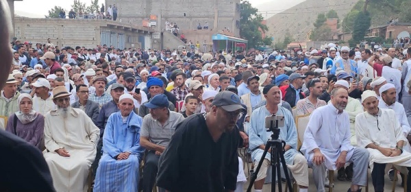 بنكيران من أيت بوكماز أدعو الحكومة والمغاربة لزيارة المنطقة بدل إسبانيا