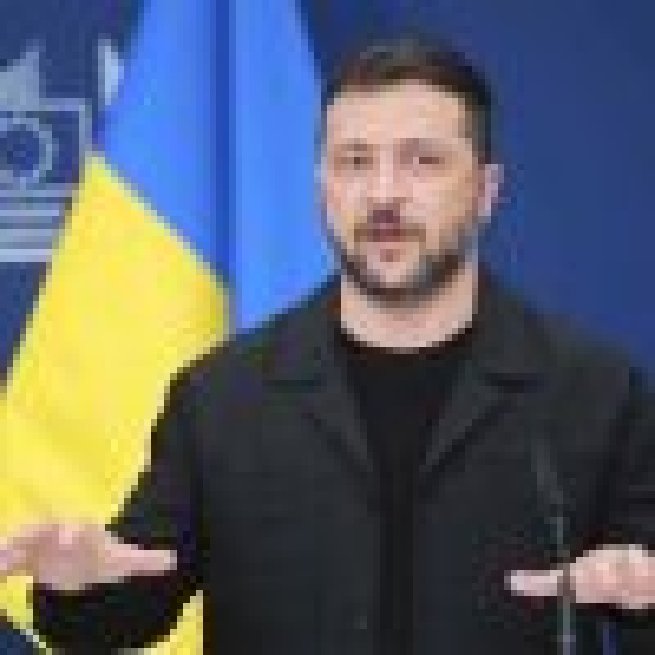 أكد أنه خطوة أولى لمحادثات إنهاء الحرب الرئيس الأوكراني يدعو الى تجميد خطوط القتال بين بلاده وروسيا
