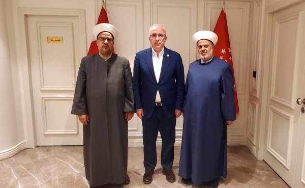 مباحثات بين تجمع العلماء المسلمين بلبنان وحزب السعادة التركي حول قضايا الأمة مباحثات بين تجمع العلماء المسلمين بلبنان وحزب السعادة التركي حول قضايا الأمة