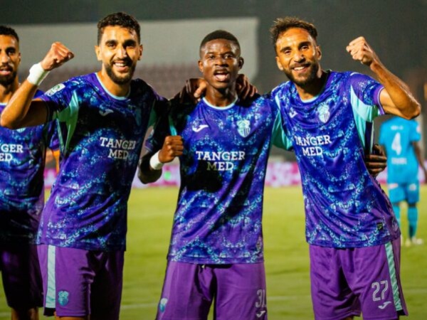 البطولة اتحاد طنجة يفتتح موسمه بالانتصار على الوافد الجديد أمل تزنيت البطولة اتحاد طنجة يفتتح موسمه بالانتصار على الوافد الجديد أمل تزنيت