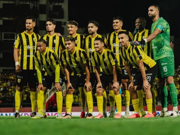دوري الأبطال المغرب الفاسي يستقبل أسيك ميموزا الإيفواري بالملعب الشرفي بمكناس دوري الأبطال المغرب الفاسي يستقبل أسيك ميموزا الإيفواري بالملعب الشرفي بمكناس