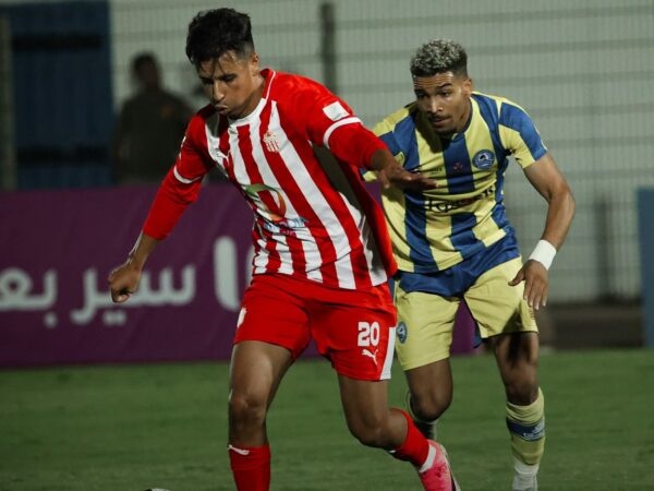 البطولة نهضة الزمامرة يحتج على التحكيم في مواجهة حسنية أكادير ويطالب بفتح تحقيق عاجل