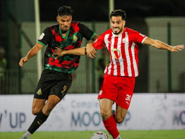 البطولة الجيش الملكي يتعادل مع حسنية أكادير في الرمق الأخير من المباراة البطولة الجيش الملكي يتعادل مع حسنية أكادير في الرمق الأخير من المباراة