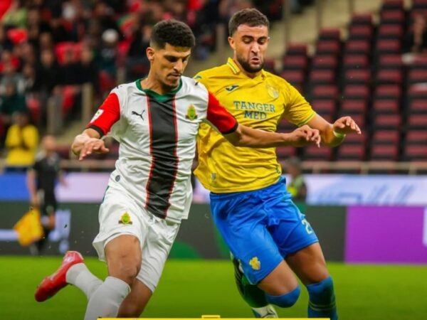 البطولة الجيش الملكي يحصد النقاط الثلاث بانتصاره على اتحاد طنجة البطولة الجيش الملكي يحصد النقاط الثلاث بانتصاره على اتحاد طنجة