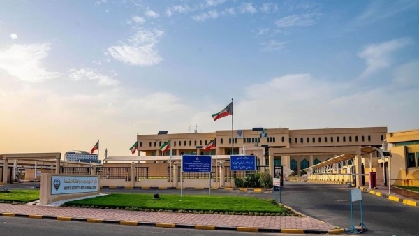 الكويت تعرض إحدى محطات الكهرباء وتقطير المياه لهجوم أسفر عن أضرار الكويت تعرض إحدى محطات الكهرباء وتقطير المياه لهجوم أسفر عن أضرار
