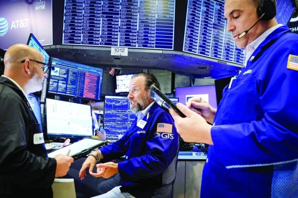 تراجع بالبورصات بالعالمية وسط ضعط من أسهم التكنولوجيا تراجع بالبورصات بالعالمية وسط ضعط من أسهم التكنولوجيا