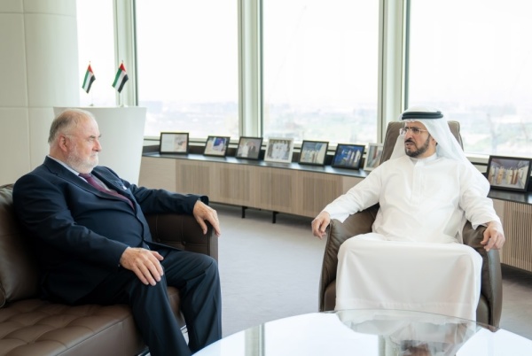 كهرباء دبي تستعرض خطط إنتاج 100 مياه محلاة بالطاقة النظيفة بحلول 2030