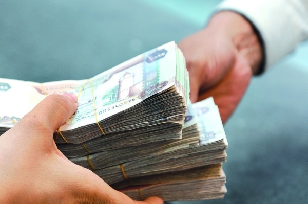 15 4 نمو استثمارات بنوك أبوظبي إلى 486 2 مليار درهم