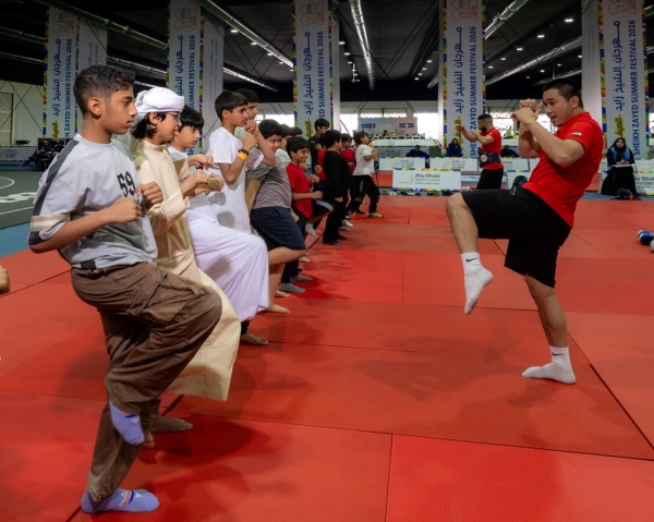 المواي تاي يقدم تجارب تفاعلية في مهرجان الشيخ زايد الصيفي المواي تاي يقدم تجارب تفاعلية في مهرجان الشيخ زايد الصيفي
