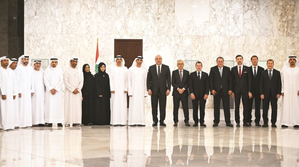 الإمارات ولبنان تبحثان تطوير العلاقات التجارية والاستثمارية الإمارات ولبنان تبحثان تطوير العلاقات التجارية والاستثمارية