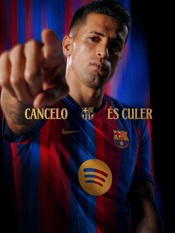 برشلونة يعلن تعاقده مع كانسيلو رسميا