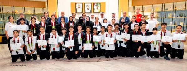 الريشة الطائرة يحتفي بأبطال آسيا