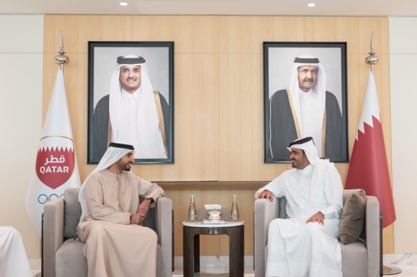 راشد بن حميد يبحث تعزيز التعاون الرياضي مع رئيس اللجنة الأولمبية القطرية راشد بن حميد يبحث تعزيز التعاون الرياضي مع رئيس اللجنة الأولمبية القطرية