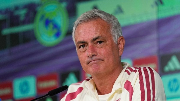 مورينيو بين 2010 و2026 بداية واحدة وريال مدريد مختلف مورينيو بين 2010 و2026 بداية واحدة وريال مدريد مختلف