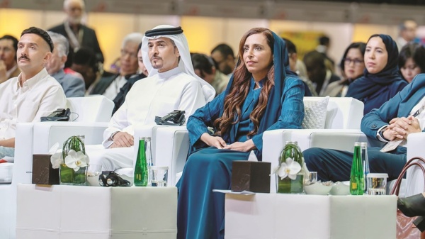 بدور القاسمي نبني جسورا عبر الثقافات لتصل الأفكار إلى أماكن أبعد بدور القاسمي نبني جسورا عبر الثقافات لتصل الأفكار إلى أماكن أبعد