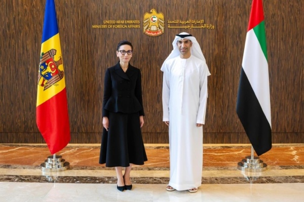 الإمارات ومولدوفا تبحثان آفاقا جديدة لتعزيز الشراكة الاقتصادية والاستثمارية الإمارات ومولدوفا تبحثان آفاقا جديدة لتعزيز الشراكة الاقتصادية والاستثمارية