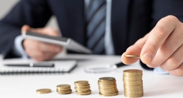 310 مليارات درهم زيادة في أصول بنوك أبوظبي خلال عام إلى 2 778 تريليون درهم