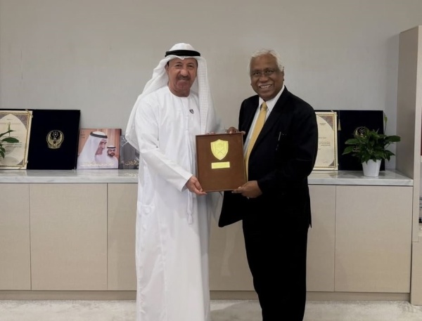 الفجيرة تبحث مع مجلس الأعمال السنغافوري الإماراتي تعزيز الاستثمار والتجارة الفجيرة تبحث مع مجلس الأعمال السنغافوري الإماراتي تعزيز الاستثمار والتجارة