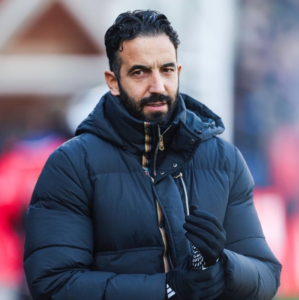 أموريم يكشف عن مشاعره الحقيقية تجاه مانشستر يونايتد أموريم يكشف عن مشاعره الحقيقية تجاه مانشستر يونايتد