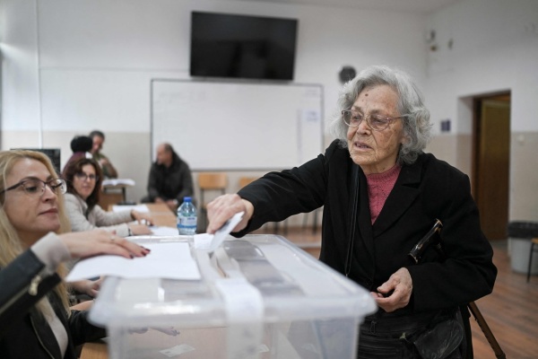 انطلاق الانتخابات الرئاسية في بلغاريا انطلاق الانتخابات الرئاسية في بلغاريا