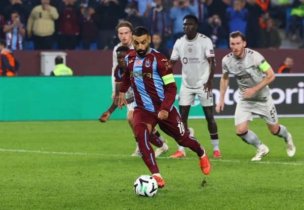 محمد صلاح حب إلى درجة الهوس في تركيا محمد صلاح حب إلى درجة الهوس في تركيا
