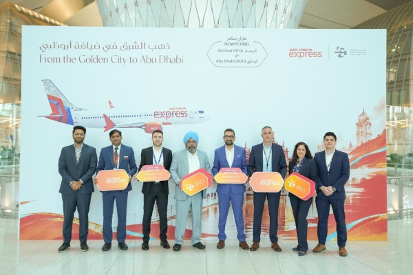 إير إنديا إكسبريس تبدأ تسيير رحلات مباشرة بين مطار زايد وأمريتسار الهندية إير إنديا إكسبريس تبدأ تسيير رحلات مباشرة بين مطار زايد وأمريتسار الهندية