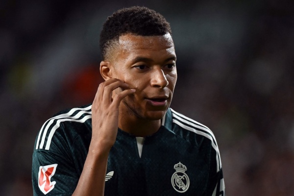 ريال مدريد يعتذر رسميا للشعب الصيني عن تصريحات مبابي