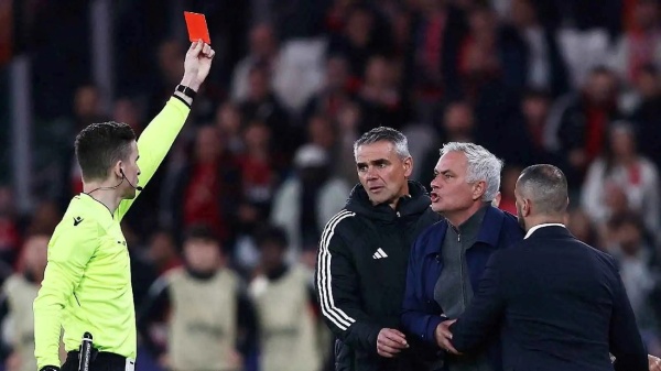 من طرد مورينيو إلى مواجهة روما ريال مدريد في مأزق ليتكسير السابع من طرد مورينيو إلى مواجهة روما ريال مدريد في مأزق ليتكسير السابع